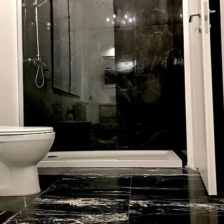 Montenapoleone Luxury Flat Milan
