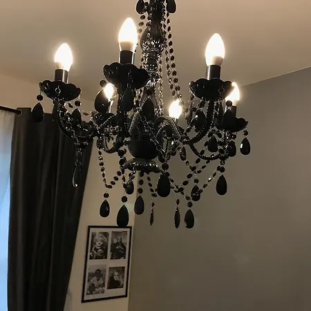 Montenapoleone Luxury Flat * Milan