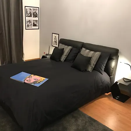 Montenapoleone Luxury Flat Milan