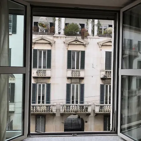 Montenapoleone Luxury Flat Apartment Milan